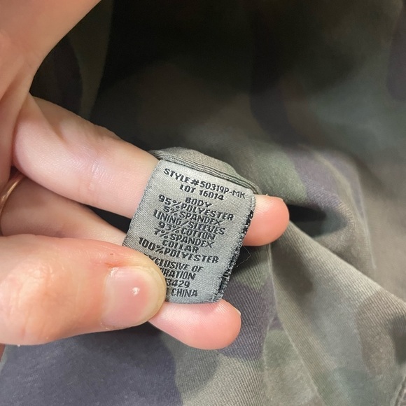 Anthropologie Marrakech Camo Sherpa Collar Moto Jacket - Picture 11 of 11